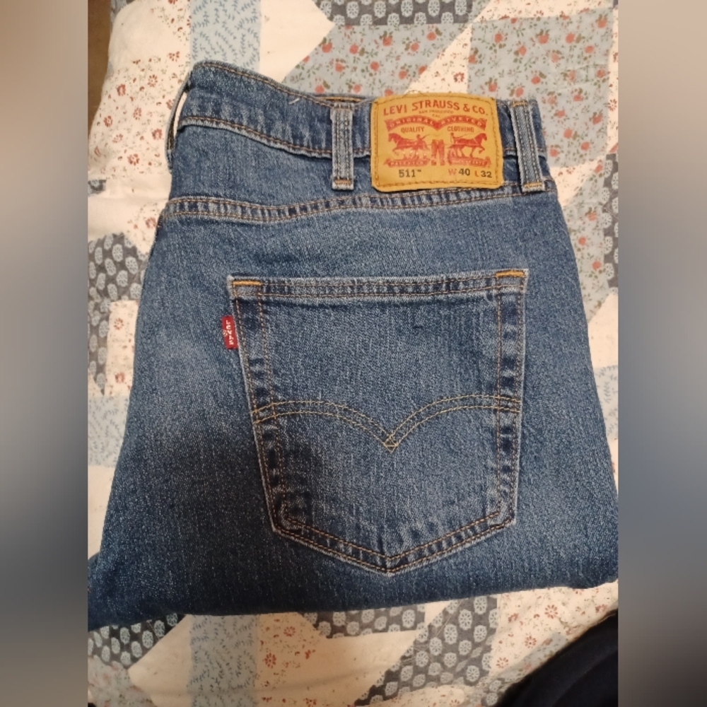Levi's 511 Men's Relaxed Fit Jeans in Medium Blue Denim 40x32 - Picture 9 of 9
